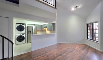 6017- F CURTIER Dr F, Alexandria, VA 22310