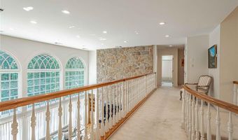 1487 Shelburne Ct, Allentown, PA 18104