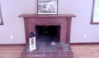 387 Southwick St, Agawam, MA 01030