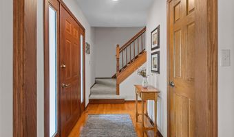 2521 E INGLEWOOD Pl, Appleton, WI 54915