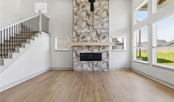 1041 Whistler St, Bentonville, AR 72713