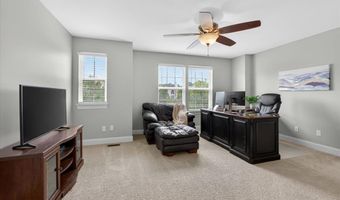 688 Stoney Creek Ln, Ballwin, MO 63021
