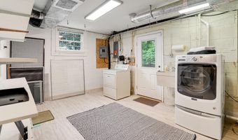 8606 FALKSTONE Ln, Alexandria, VA 22309