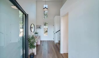 2927 Lawrence Ln, Escondido, CA 92025
