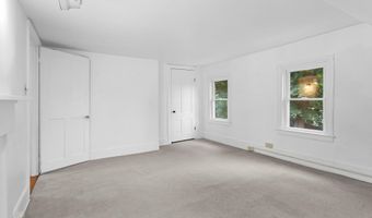 15 Grant St, Bangor, ME 04401