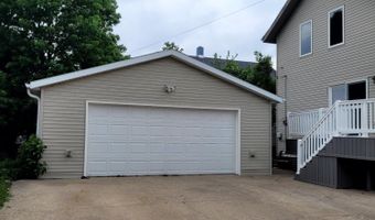 24 NE 8th Ave, Aberdeen, SD 57401