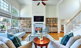 49 Walley St, Bristol, RI 02809