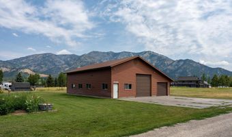 144 BLUE LAKE Cir, Alpine, WY 83128