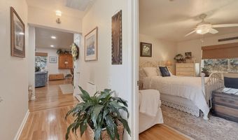 1099 PARKVIEW Dr, Brookings, OR 97415