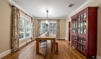 55 Woodland Ave, Allendale, NJ 07401