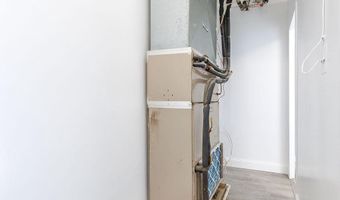 4600 DUKE St 413, Alexandria, VA 22304