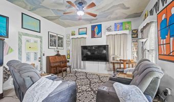 1748 Georgia St, Alford, FL 32420