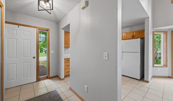 10607 56th St NE, Albertville, MN 55301
