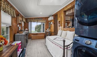 36 Elm St, Alton, NH 03810