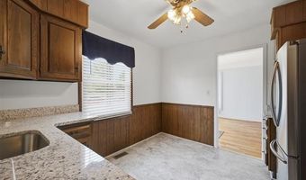 15924 Hanover Ave, Allen Park, MI 48101