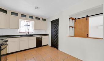 724 E Ellis Ave, Alamo, TX 78516