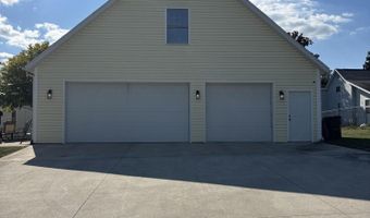 602 Murray St, Wapakoneta, OH 45895
