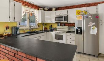 413 Hill Farm Rd, Coventry, RI 02816