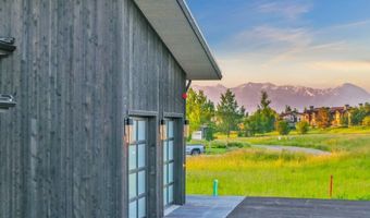33 Leachman Ln, Bozeman, MT 59718