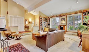 4040 Wispen Cir, Anchorage, AK 99517