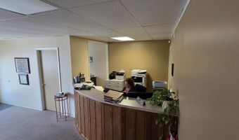 20 22 W 8th St, Anderson, IN 46016