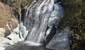159 Saratay Falls Dr, Cashiers, NC 28717