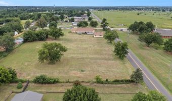 2830 W Georgia Ave, Chickasha, OK 73018