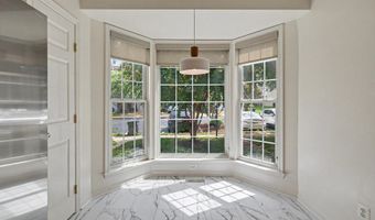 5438 SUMMER LEAF Ln, Alexandria, VA 22312