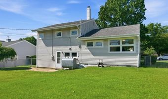 141 S SHELLEY Dr, Claymont, DE 19703