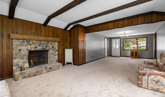 167 S Leavitt Rd, Amherst, OH 44001