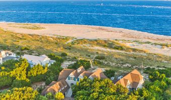 35 Cape Fear Trl, Bald Head Island, NC 28461