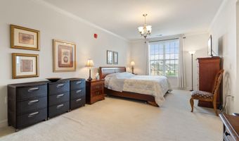 44589 YORK CREST Ter 300, Ashburn, VA 20147