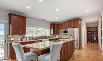 3196 Crystal Ct, Escondido, CA 92025