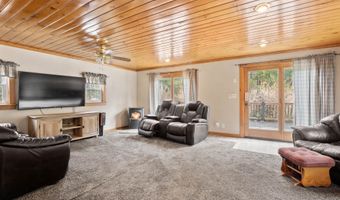 69 Twin View Dr, Carroll, NH 03595