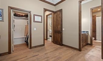 579 Chateau Bnd, Ardmore, OK 73401