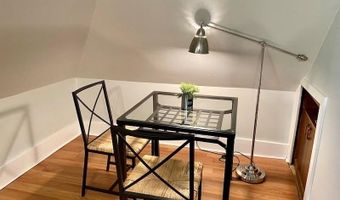 96 Rhode Island Ave 6, Newport, RI 02840