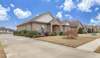 25390 Castlebury Dr, Athens, AL 35613