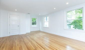 247 Hale St 2, Beverly, MA 01915