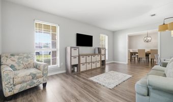 319 Eastview Dr, Biloxi, MS 39531
