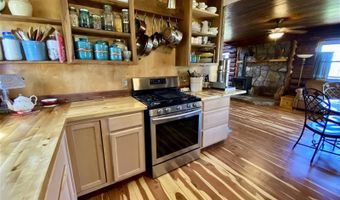 4728 County Road 905, Alpena, AR 72611
