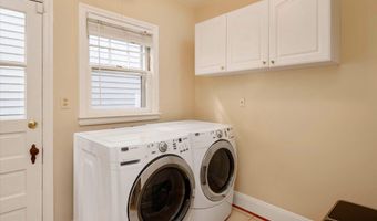 3 CHESTER Ave, Annapolis, MD 21403