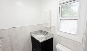 5427 DAWES Ave, Alexandria, VA 22311