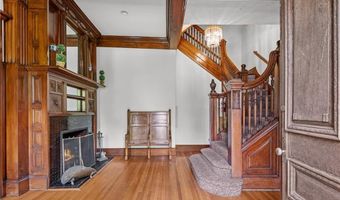 434 Bellevue Ave 3A, Newport, RI 02840