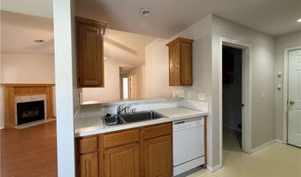 15 Pennine Ln, Bella Vista, AR 72714