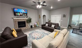 941 Sundance Ln, Bentonville, AR 72712