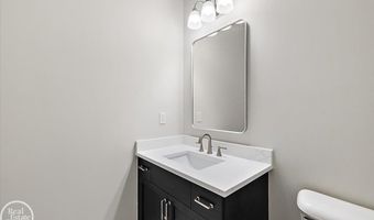 880 Hemlock Dr, Addison, MI 48370