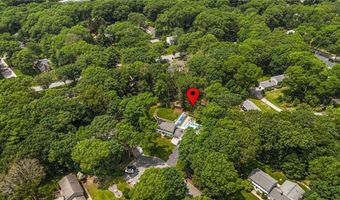 75 Walnut Dr, East Greenwich, RI 02818