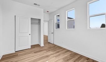 7636 Acama St, San Diego, CA 92126