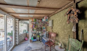 9555 Hierba Road 1/2, Agua Dulce, CA 91390
