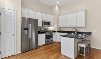5432 SUMMER LEAF Ln, Alexandria, VA 22312